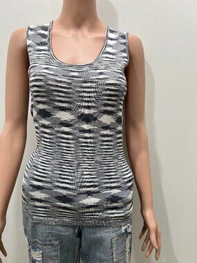 NWOT One Girl Who tank top size M